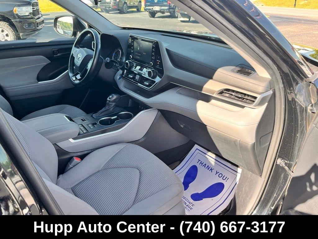 Toyota Highlander Hybrid LE AWD (Natl) 2020