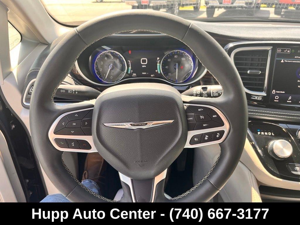 Chrysler Pacifica Limited FWD 2023