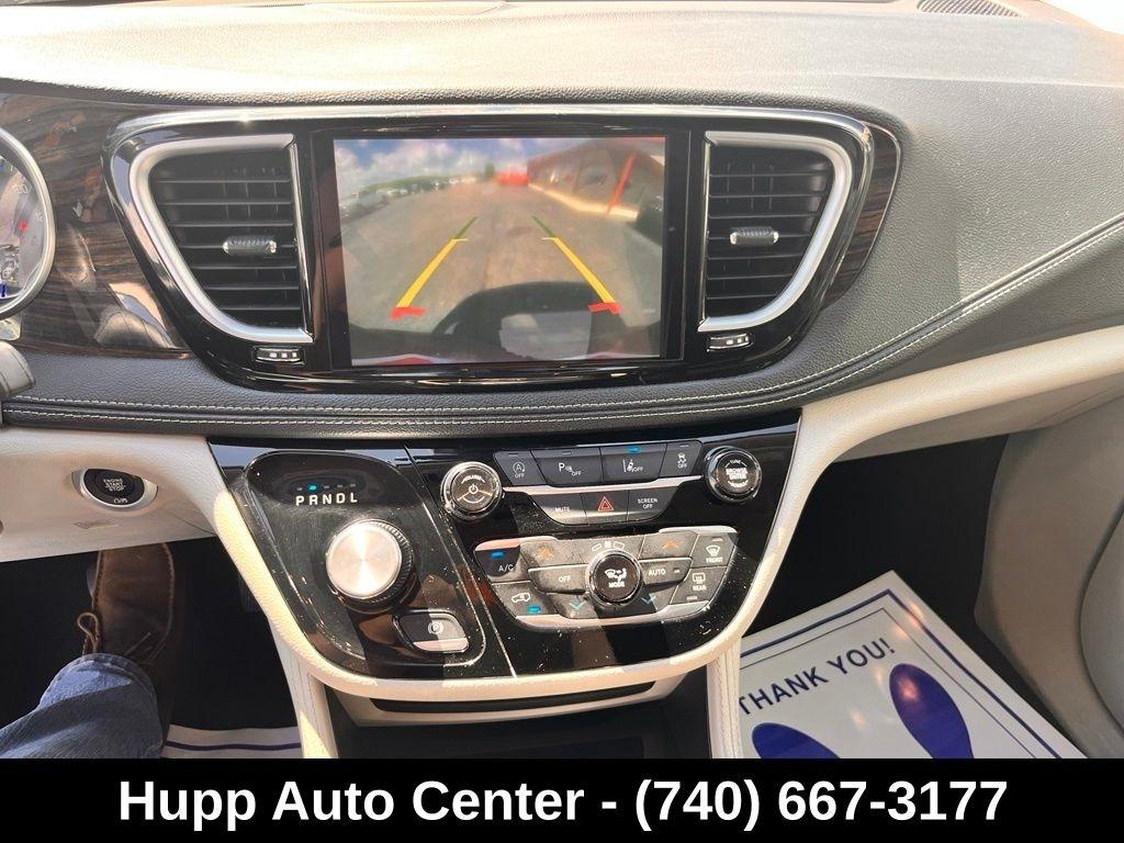 Chrysler Pacifica Limited FWD 2023