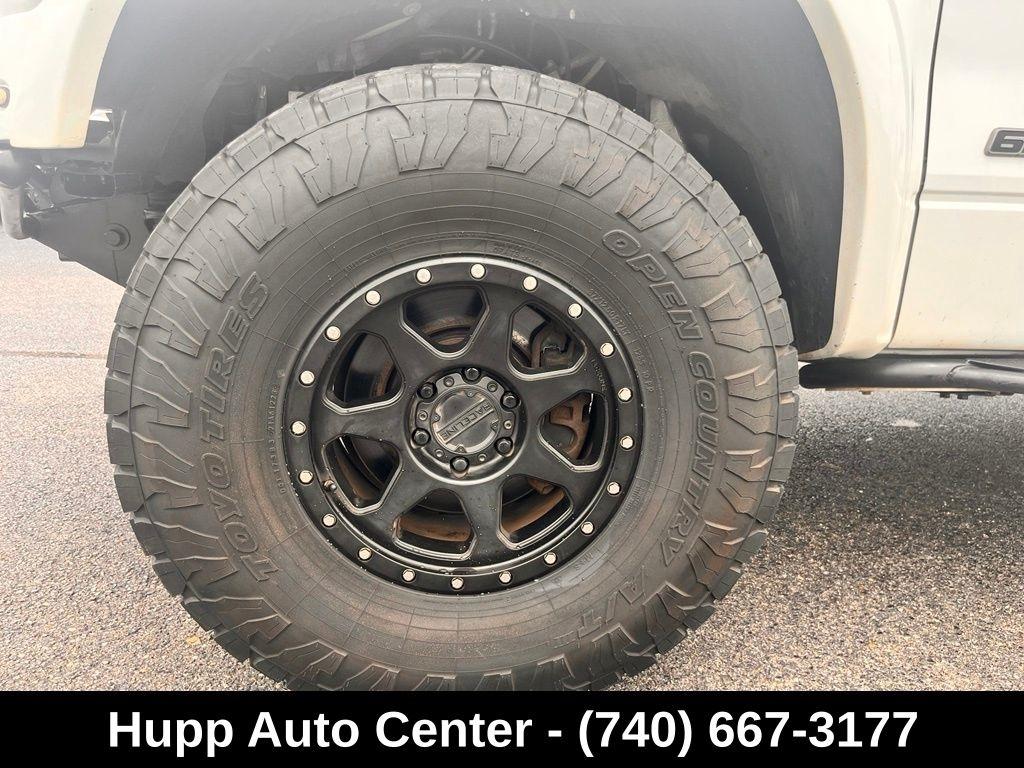 Ford F-150 4WD SuperCrew 145" SVT Raptor 2012