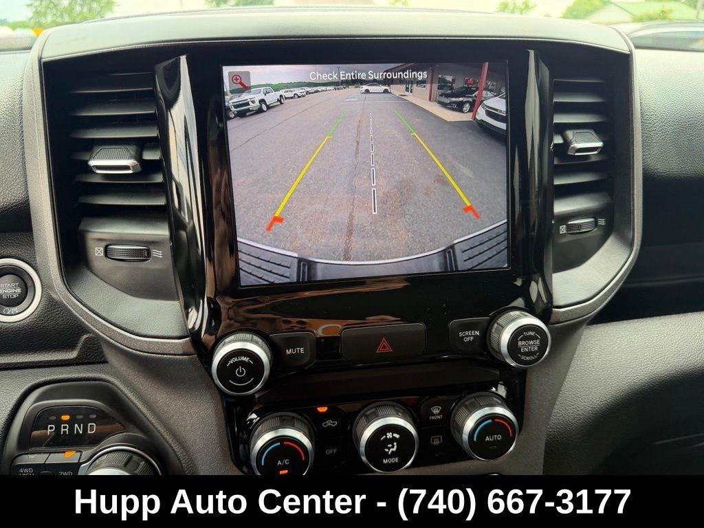 RAM 2500 Tradesman 4x4 Crew Cab 6'4" Box 2023