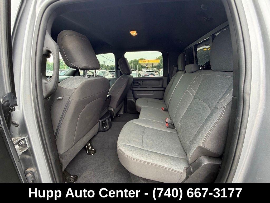 RAM 2500 Tradesman 4x4 Crew Cab 6'4" Box 2023