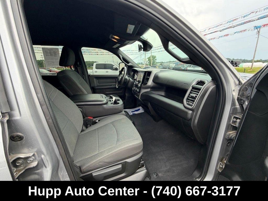RAM 2500 Tradesman 4x4 Crew Cab 6'4" Box 2023
