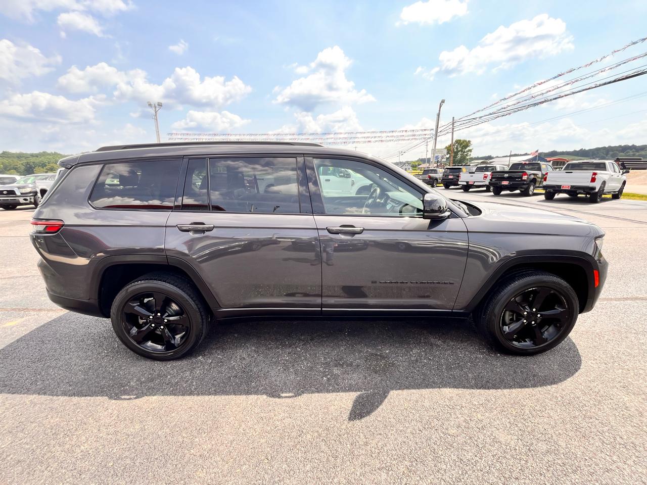 Jeep Grand Cherokee L Laredo 4x4 2022