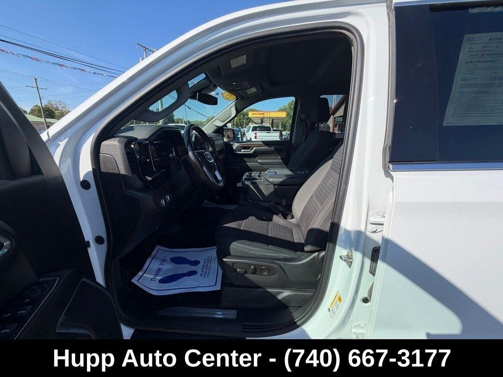 GMC Sierra 1500 4WD Crew Cab 147" SLE 2023