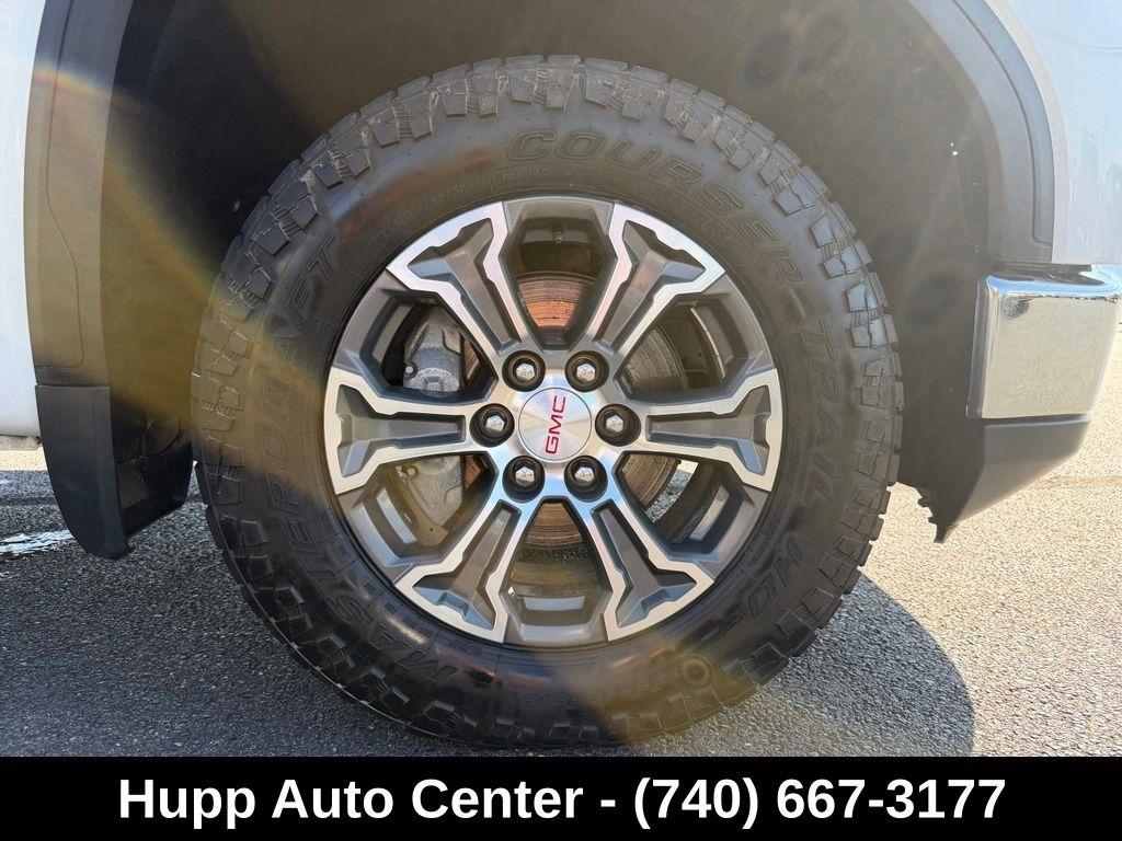 GMC Sierra 1500 4WD Crew Cab 147" SLE 2023