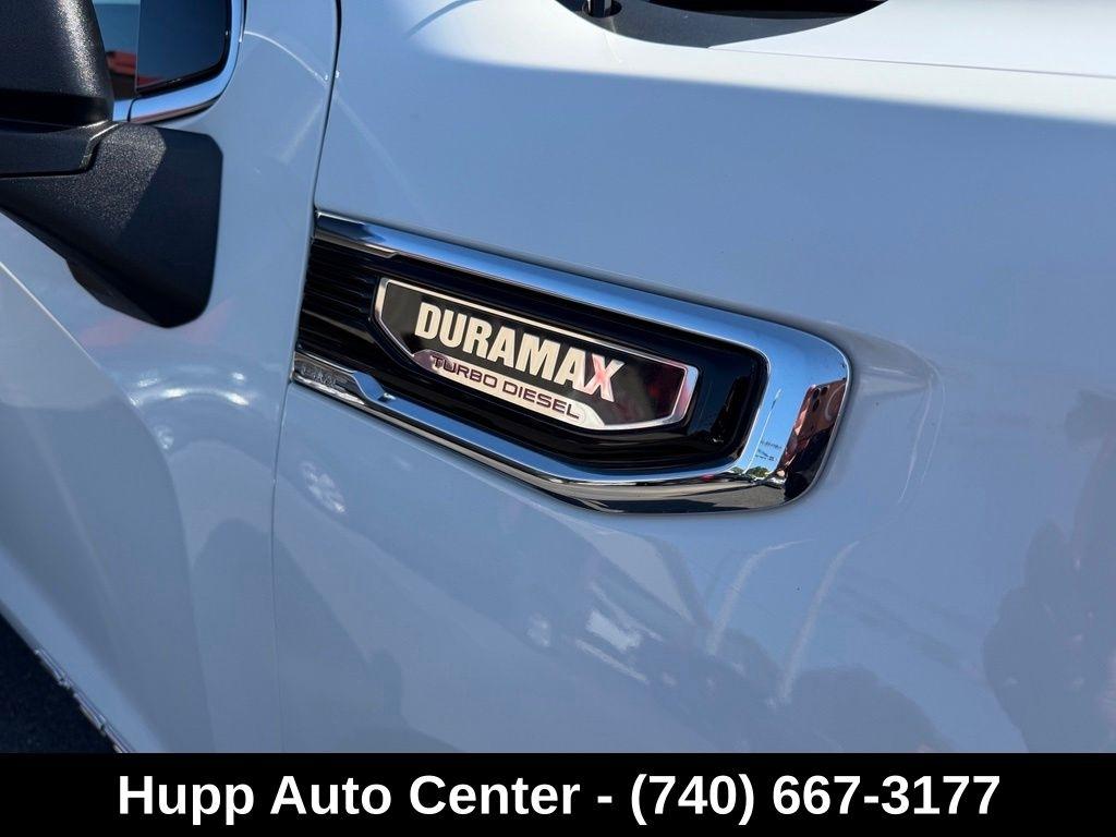 GMC Sierra 1500 4WD Crew Cab 147" SLE 2023