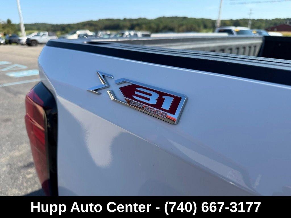 GMC Sierra 1500 4WD Crew Cab 147" SLE 2023