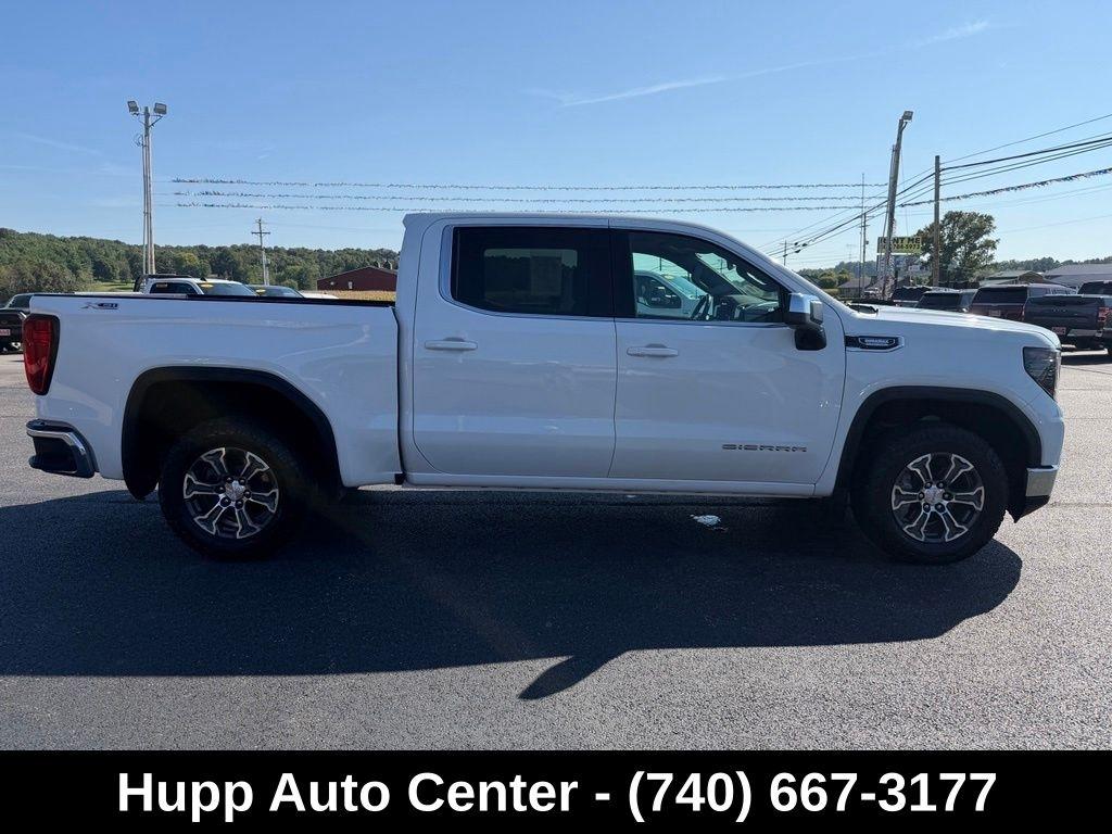 GMC Sierra 1500 4WD Crew Cab 147" SLE 2023