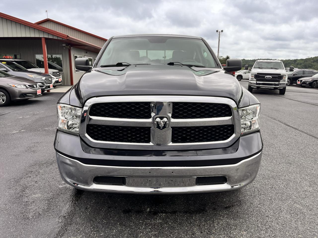 RAM 1500 Classic SLT 4x4 Crew Cab 6'4" Box 2020
