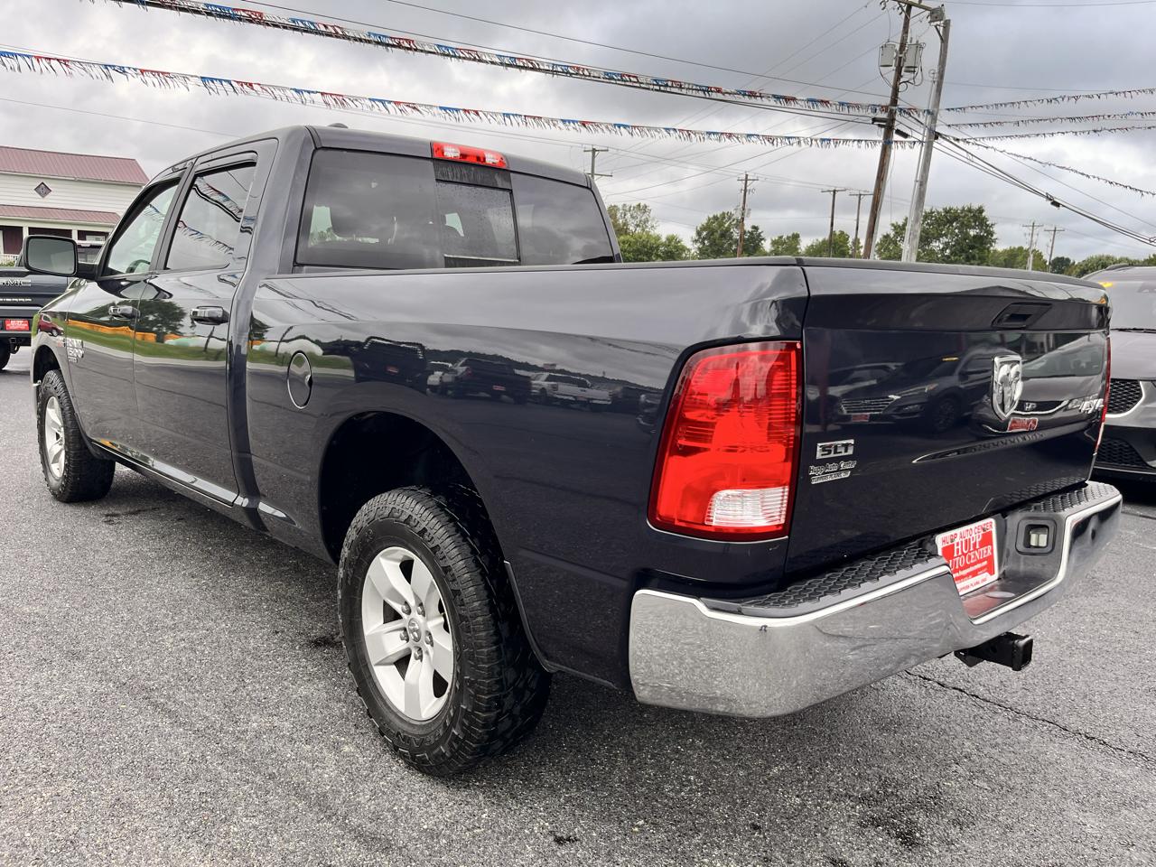 RAM 1500 Classic SLT 4x4 Crew Cab 6'4" Box 2020