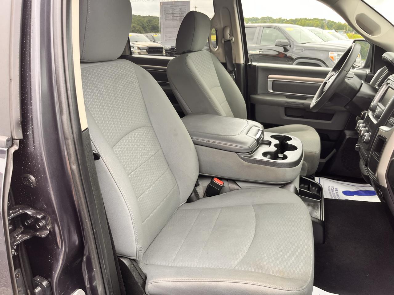 RAM 1500 Classic SLT 4x4 Crew Cab 6'4" Box 2020