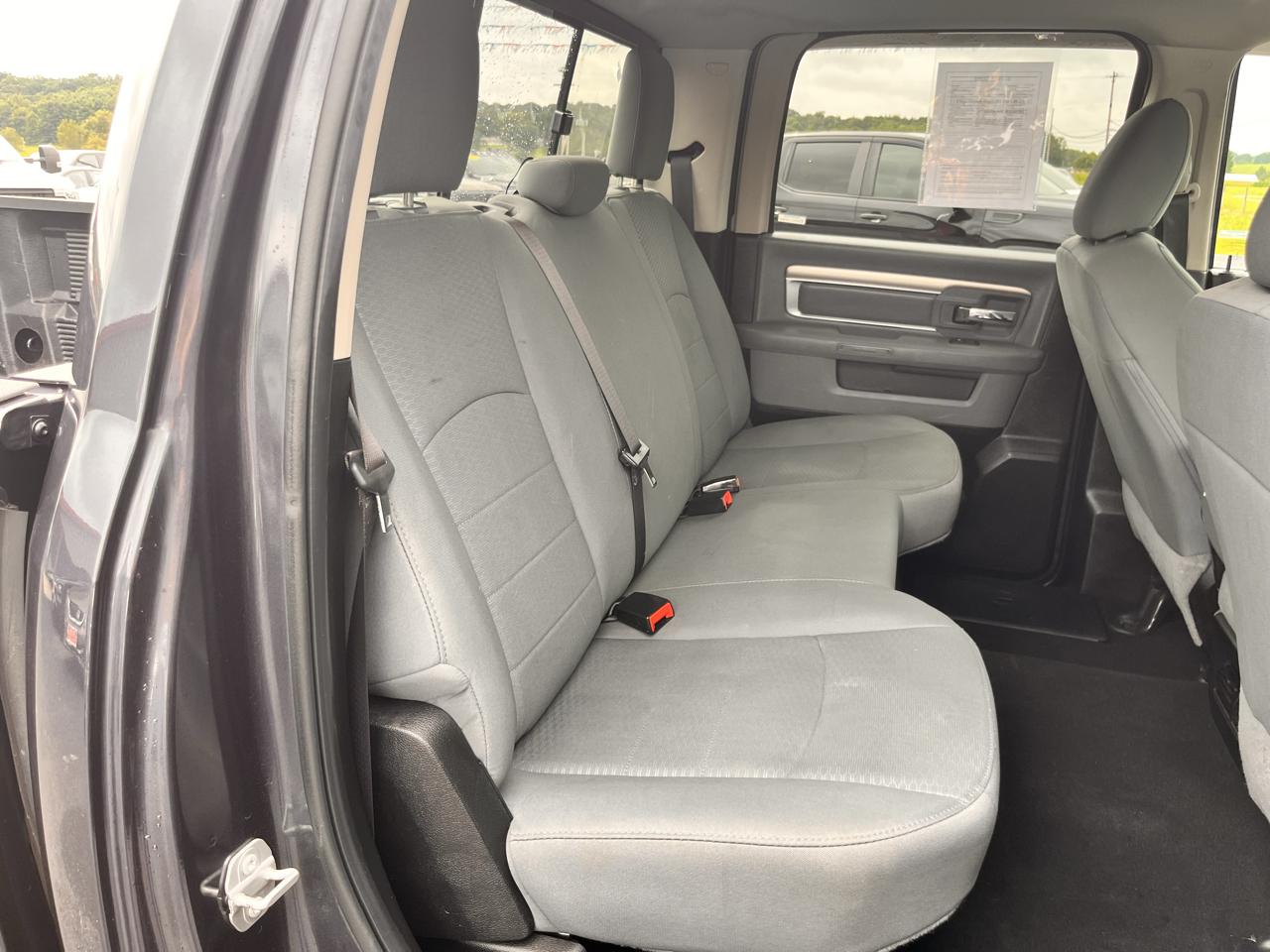 RAM 1500 Classic SLT 4x4 Crew Cab 6'4" Box 2020