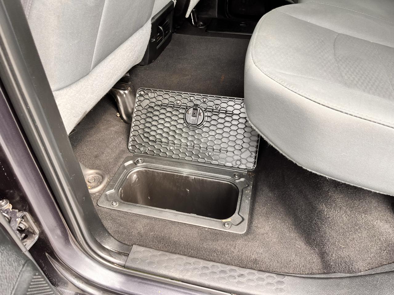RAM 1500 Classic SLT 4x4 Crew Cab 6'4" Box 2020