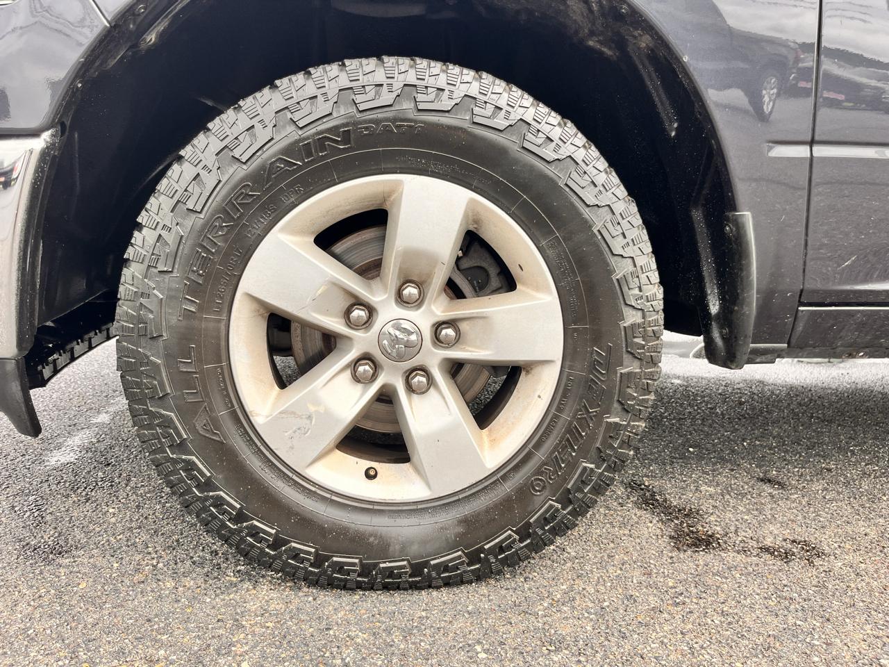 RAM 1500 Classic SLT 4x4 Crew Cab 6'4" Box 2020