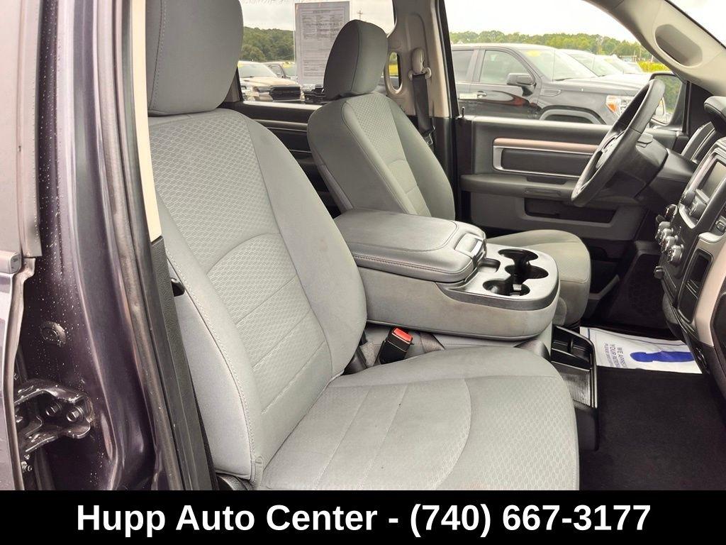 RAM 1500 Classic SLT 4x4 Crew Cab 6'4" Box 2020