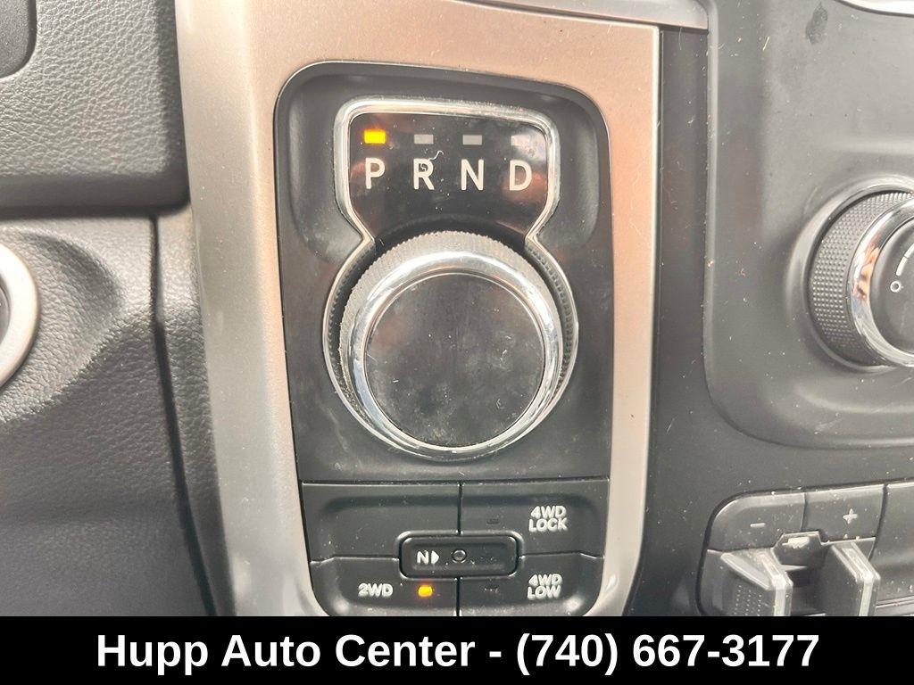 RAM 1500 Classic SLT 4x4 Crew Cab 6'4" Box 2020