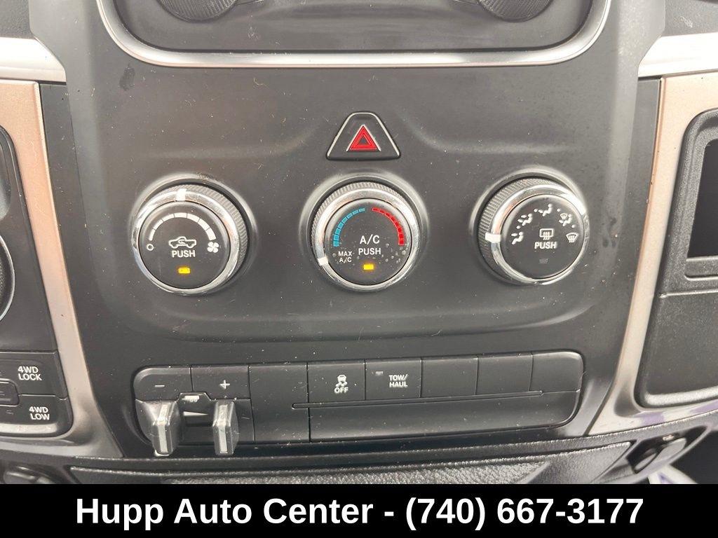 RAM 1500 Classic SLT 4x4 Crew Cab 6'4" Box 2020
