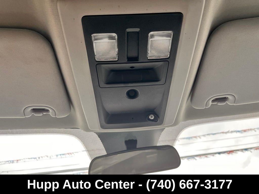 RAM 1500 Classic SLT 4x4 Crew Cab 6'4" Box 2020