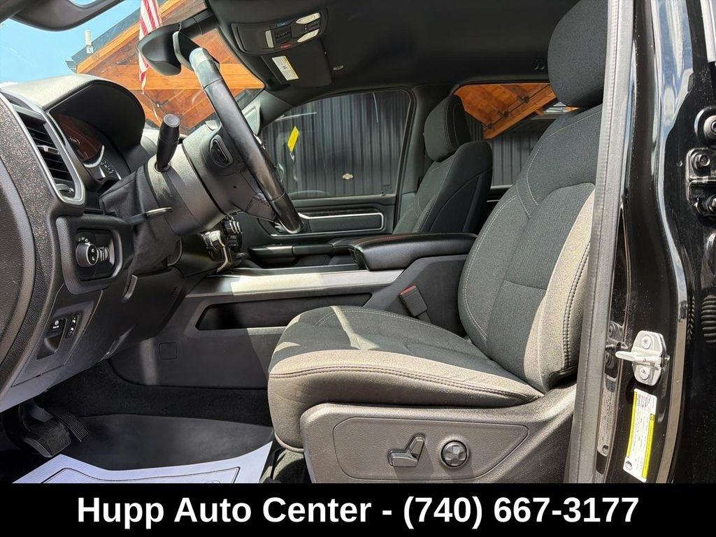 RAM 1500 Big Horn/Lone Star 4x4 Crew Cab 5'7" Box 2019