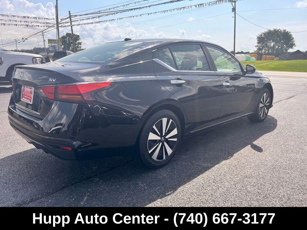 Nissan Altima 2.5 SV Sedan 2022