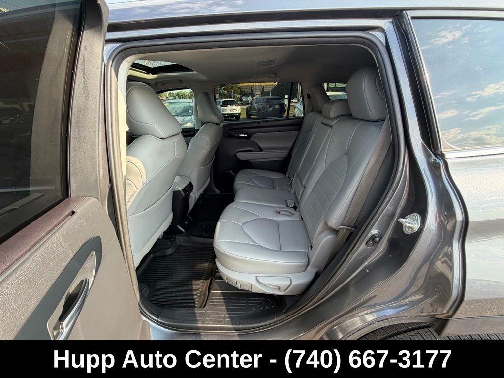 Toyota Highlander XLE AWD (Natl) 2020