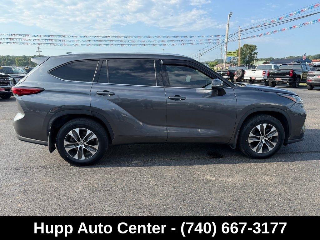 Toyota Highlander XLE AWD (Natl) 2020