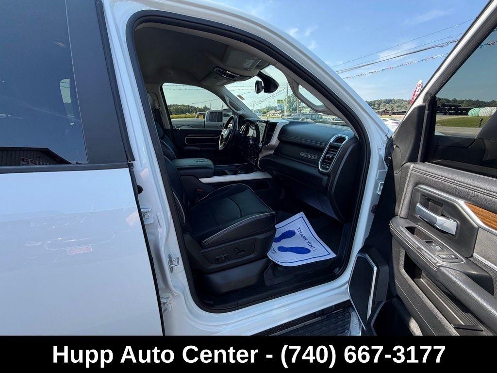 RAM 2500 Laramie 4x4 Crew Cab 6'4" Box 2023