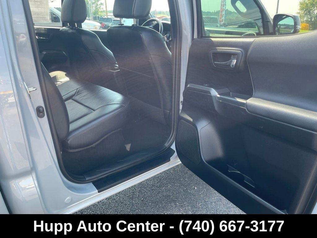Toyota Tacoma 4WD TRD Off Road Double Cab 5' Bed V6 MT (Natl) 2020
