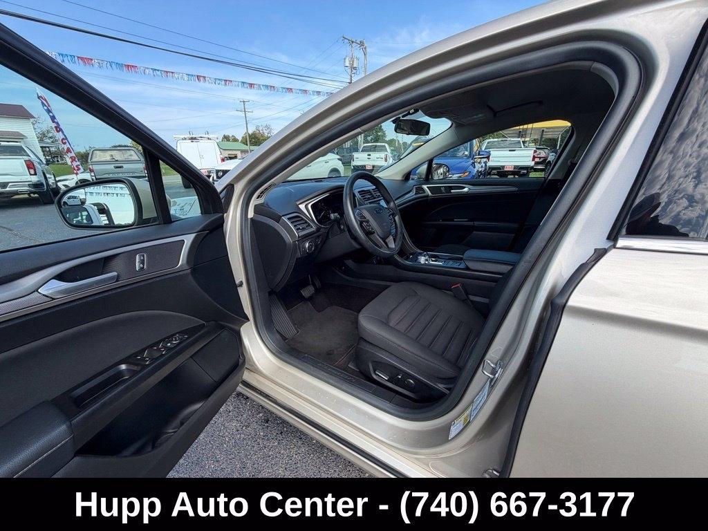 Ford Fusion SE FWD 2017