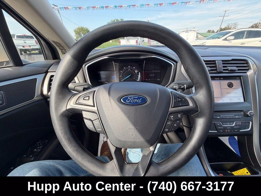 Ford Fusion SE FWD 2017
