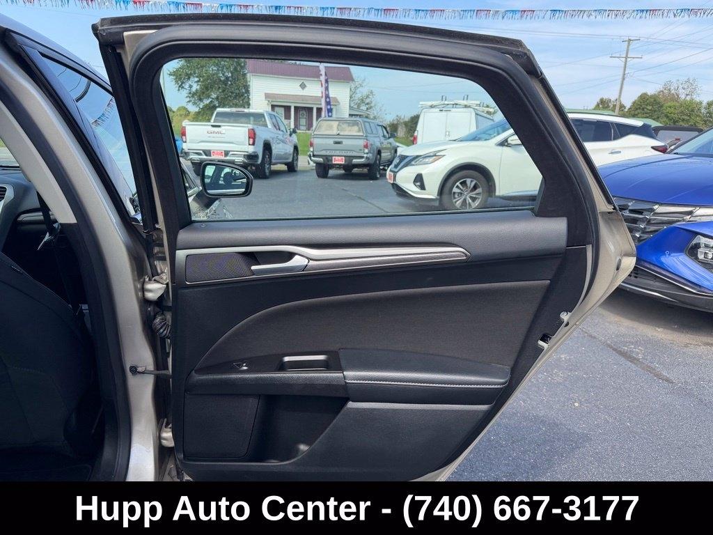 Ford Fusion SE FWD 2017