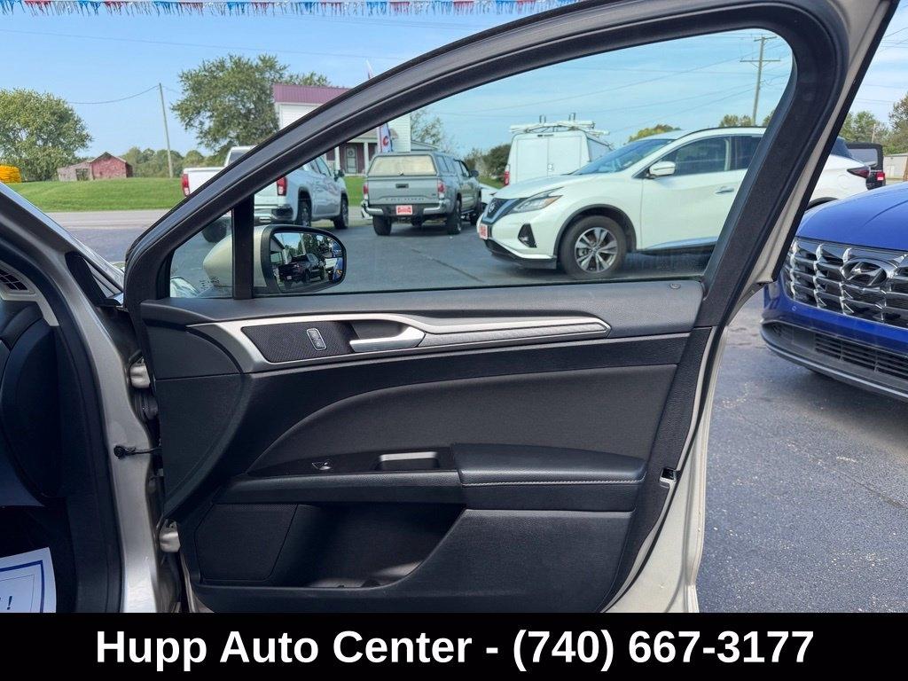 Ford Fusion SE FWD 2017