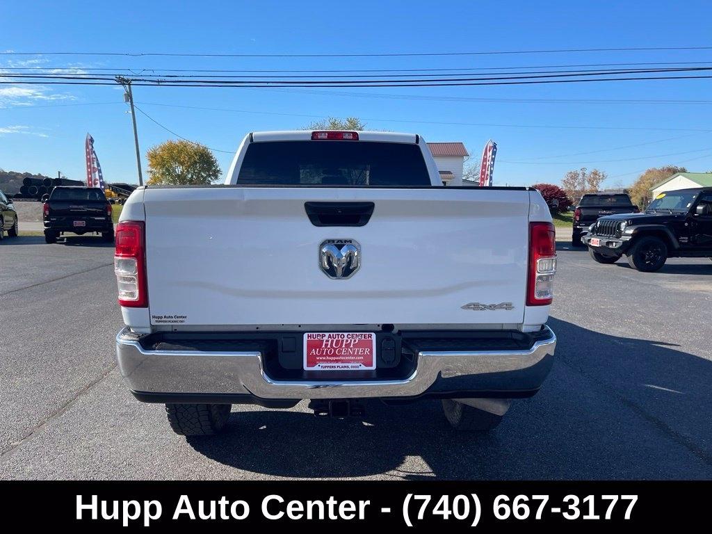 RAM 2500 Tradesman 4x4 Crew Cab 6'4" Box 2022