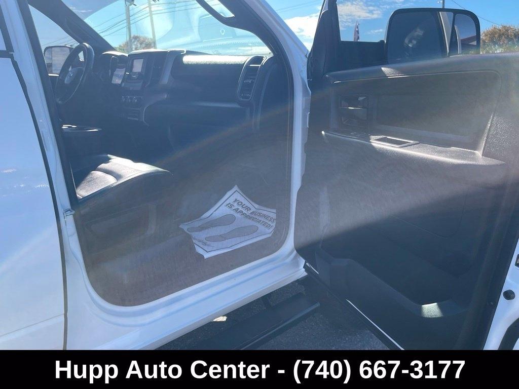 RAM 2500 Tradesman 4x4 Crew Cab 6'4" Box 2022