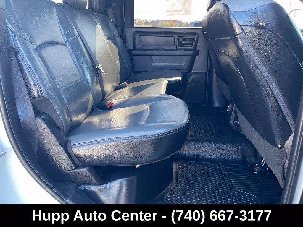 RAM 2500 Tradesman 4x4 Crew Cab 6'4" Box 2022