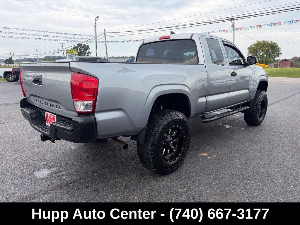 Toyota Tacoma SR5 Access Cab 6' Bed I4 4x4 AT (Natl) 2017