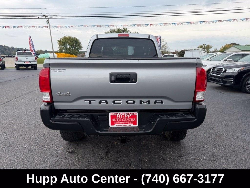 Toyota Tacoma SR5 Access Cab 6' Bed I4 4x4 AT (Natl) 2017