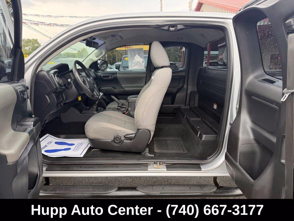 Toyota Tacoma SR5 Access Cab 6' Bed I4 4x4 AT (Natl) 2017