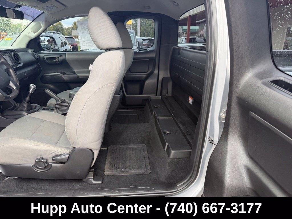 Toyota Tacoma SR5 Access Cab 6' Bed I4 4x4 AT (Natl) 2017