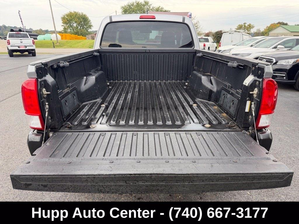 Toyota Tacoma SR5 Access Cab 6' Bed I4 4x4 AT (Natl) 2017