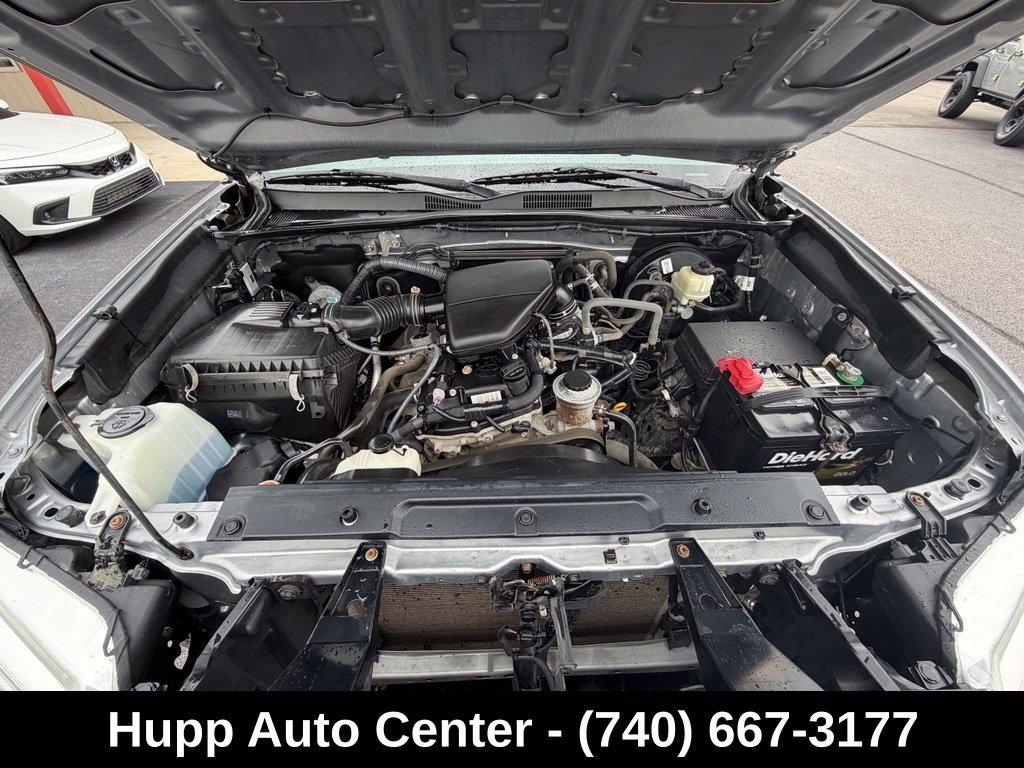 Toyota Tacoma SR5 Access Cab 6' Bed I4 4x4 AT (Natl) 2017