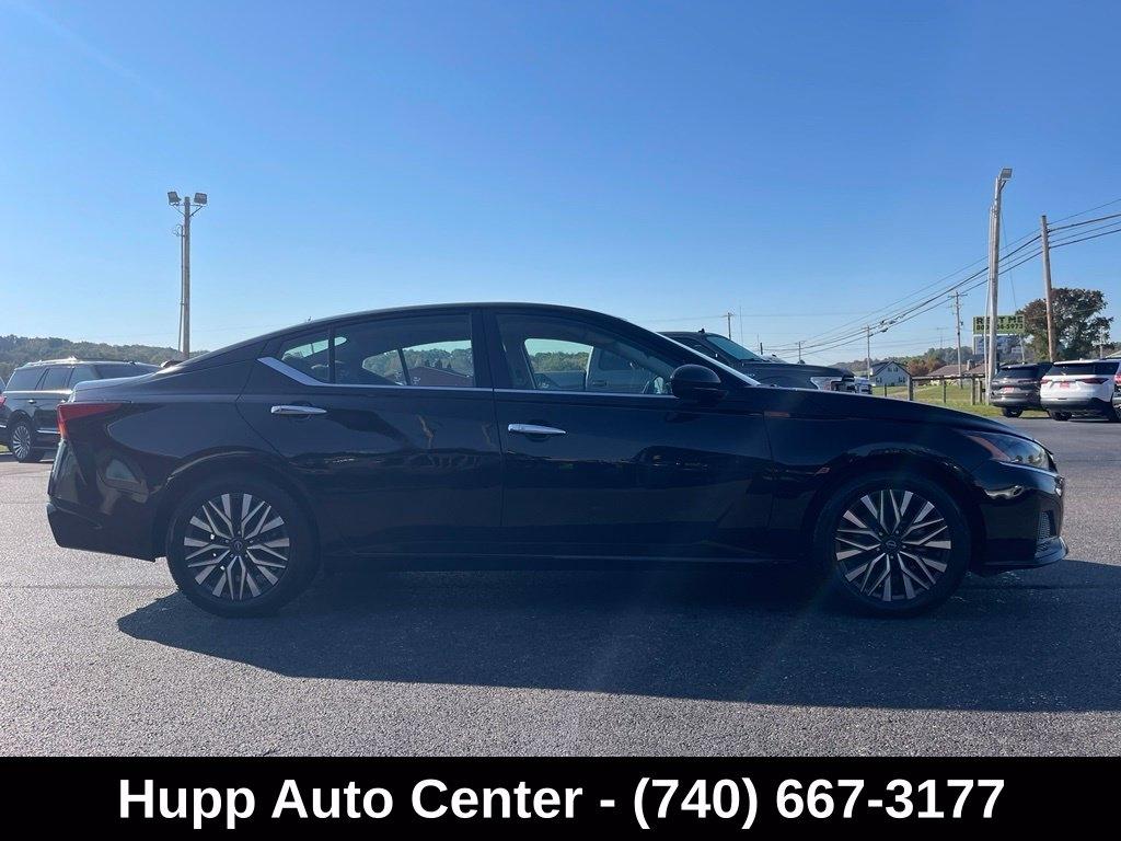 Nissan Altima 2.5 SV Sedan 2024