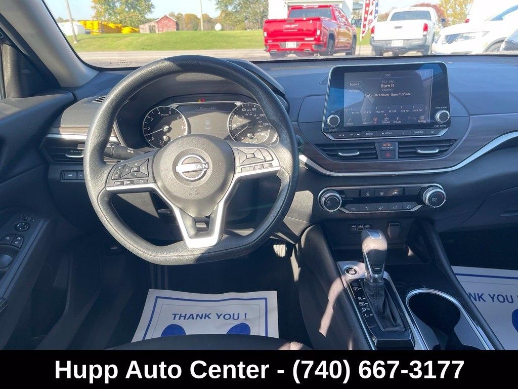 Nissan Altima 2.5 SV Sedan 2024