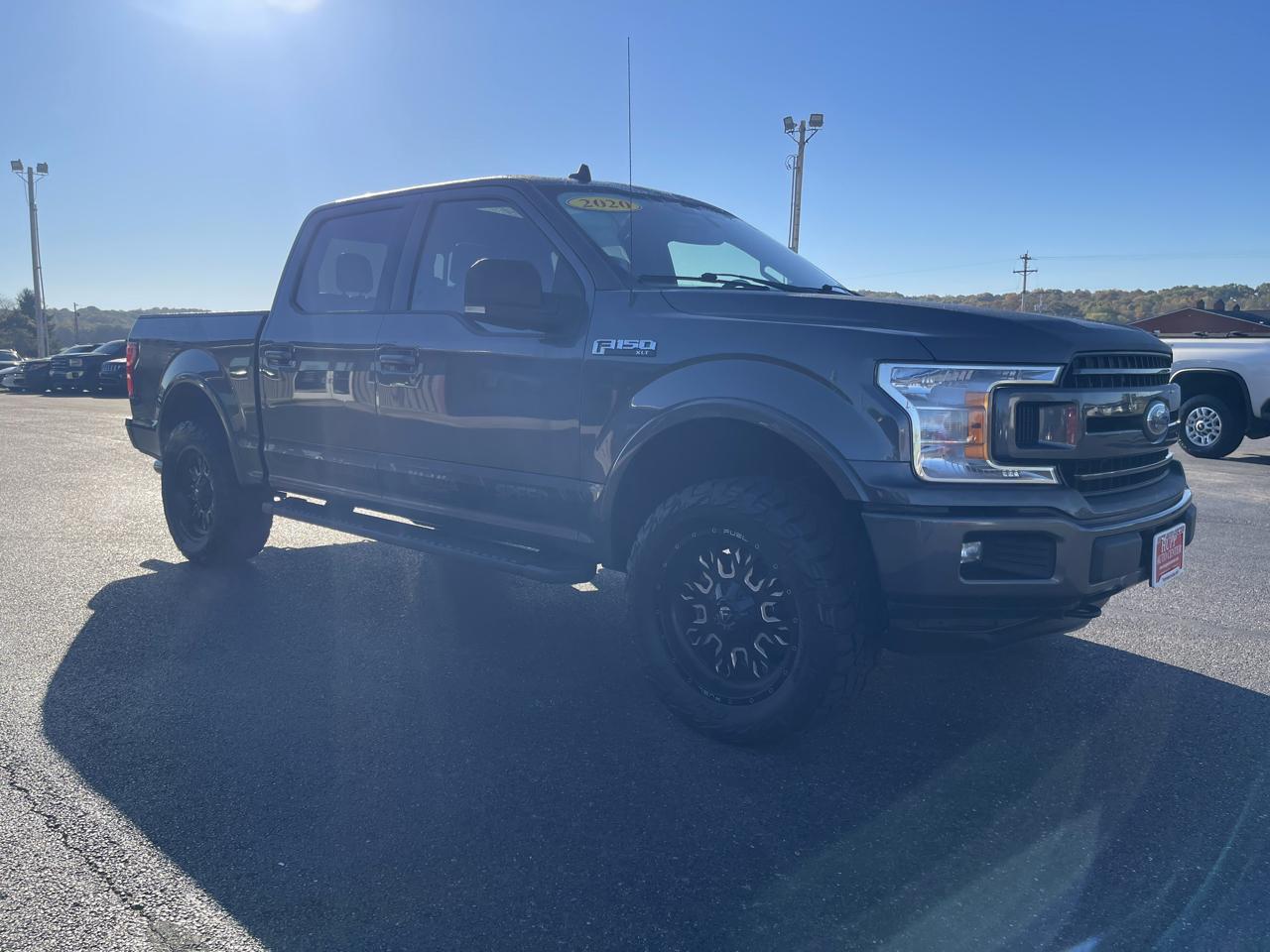 Ford F-150 4WD SuperCrew 145" XLT 2020