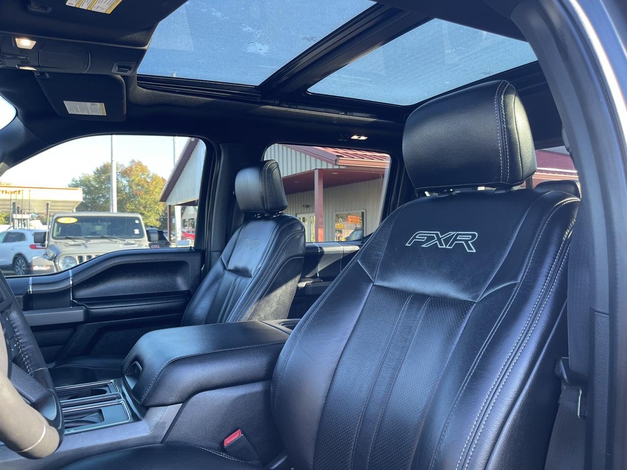 Ford F-150 4WD SuperCrew 145" XLT 2020