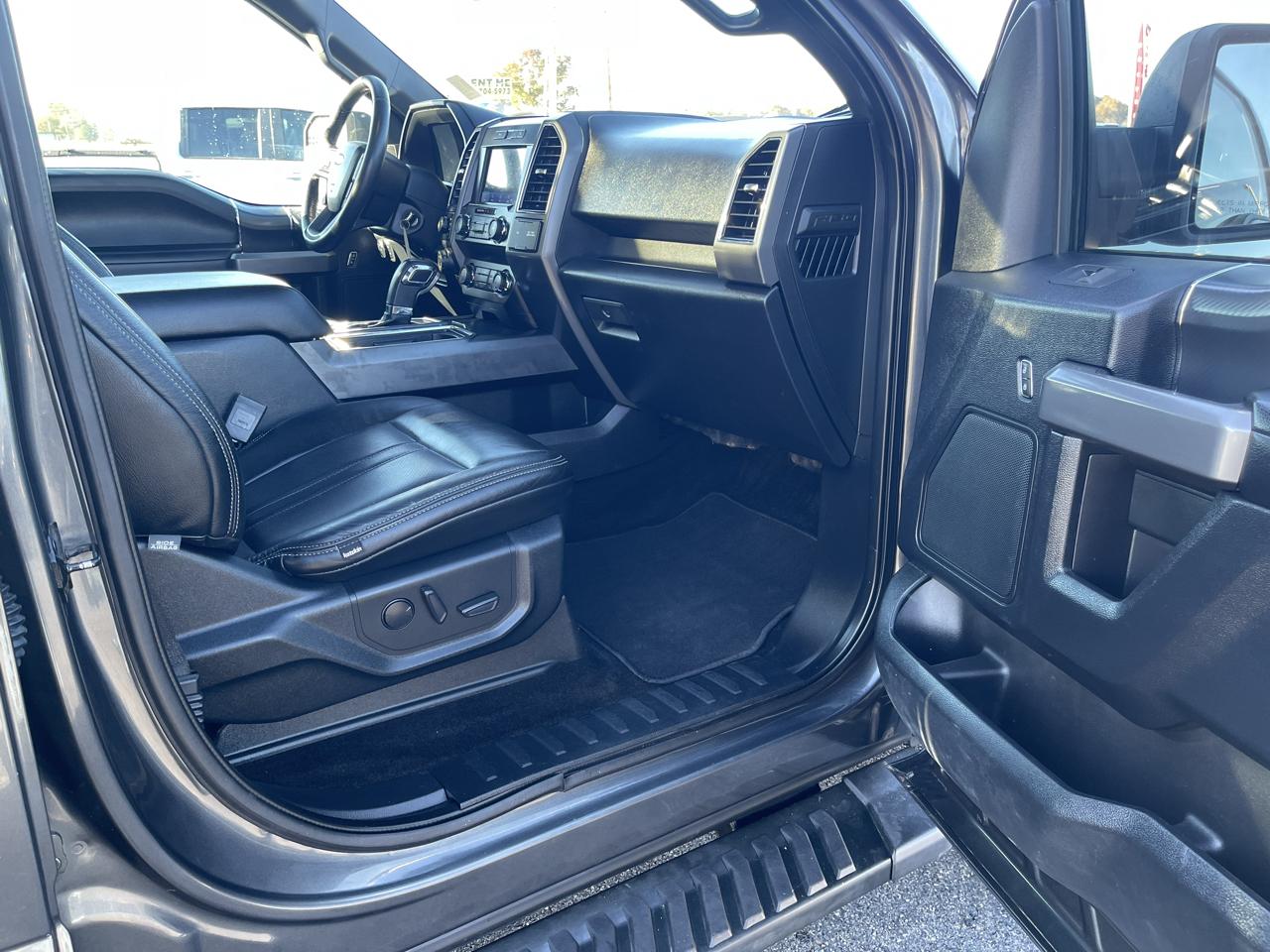 Ford F-150 4WD SuperCrew 145" XLT 2020