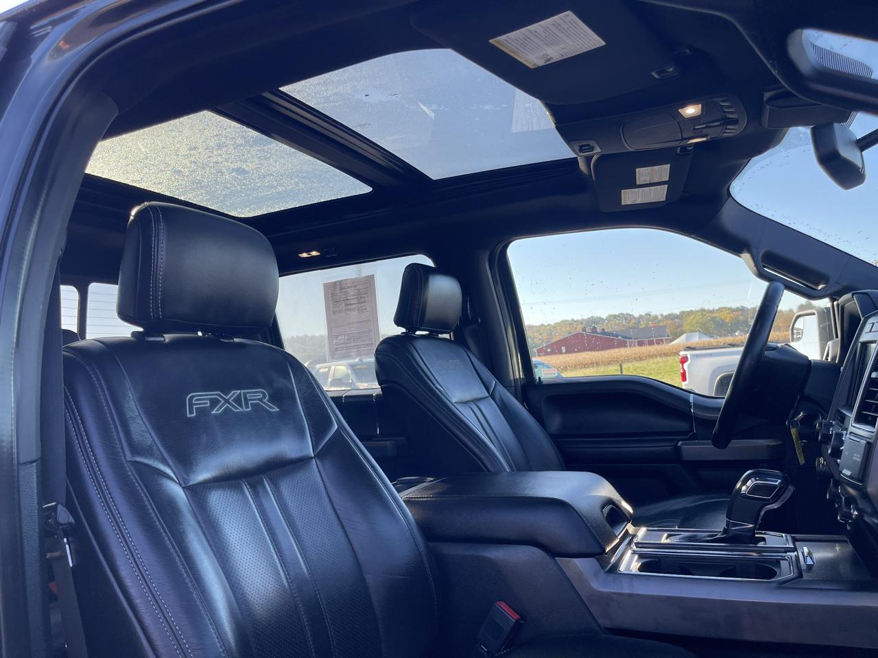 Ford F-150 4WD SuperCrew 145" XLT 2020