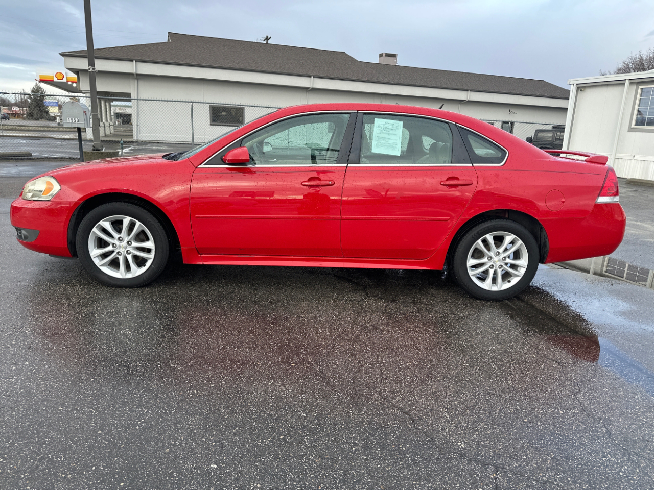 2010 Chevrolet Impala LT's photo