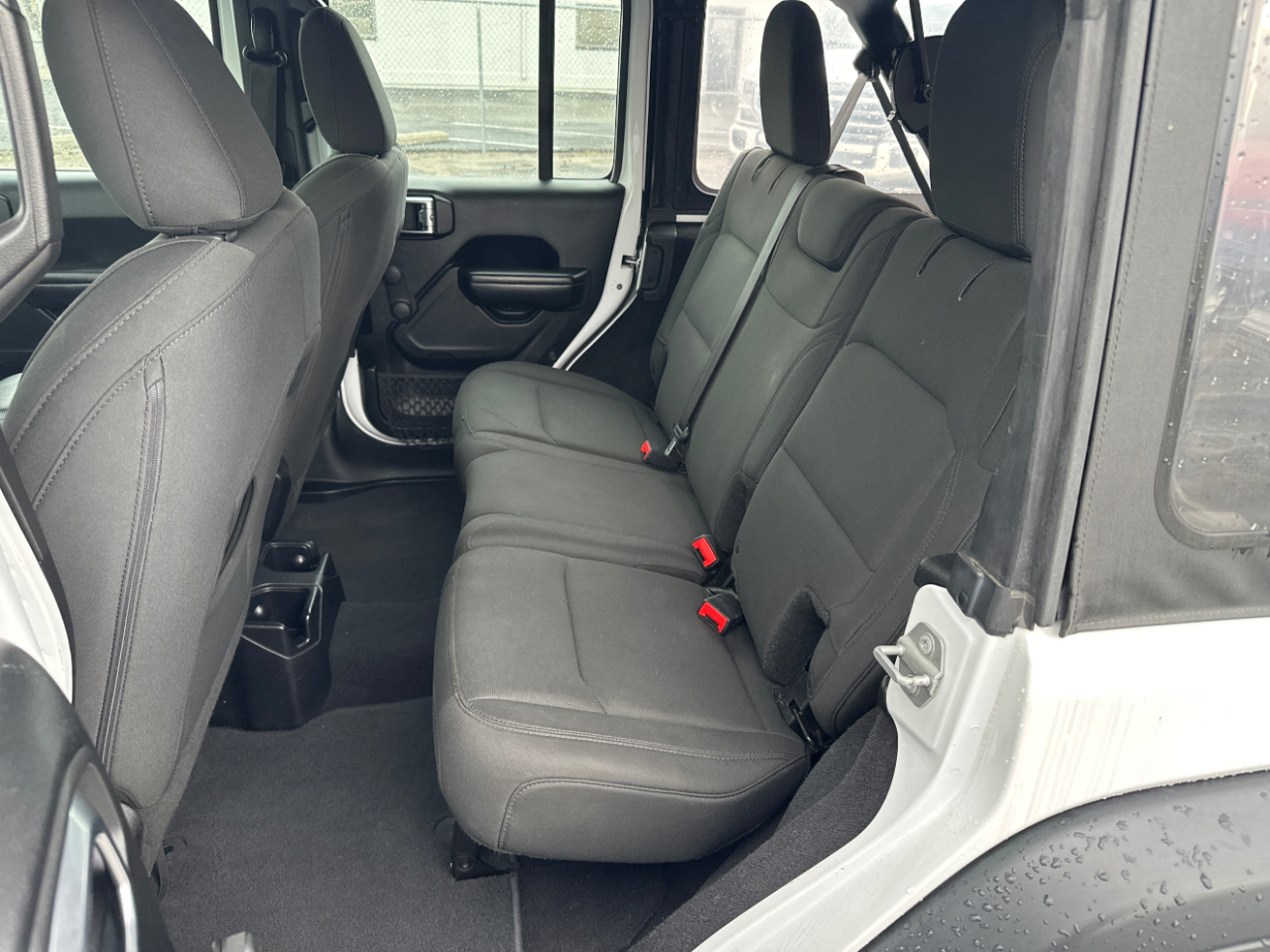 Jeep Wrangler Unlimited Sport 2018